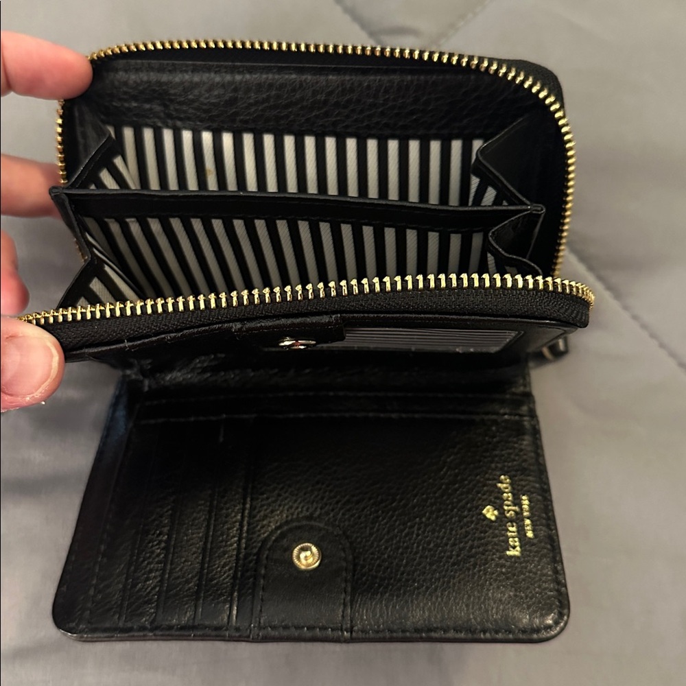 Kate Spade Wallet - Picture 4 of 4